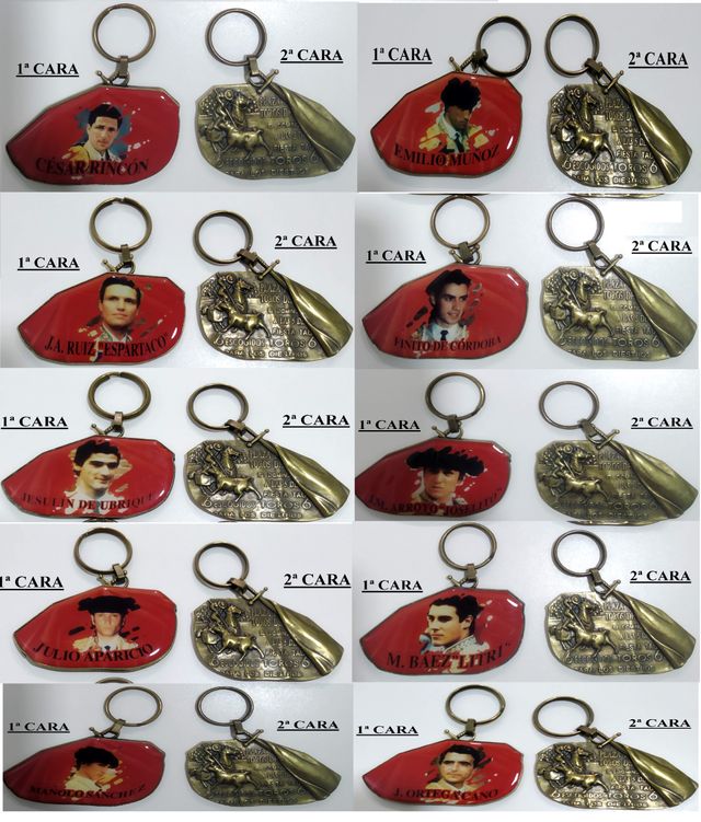 Lotes de 10 llaveros toreros