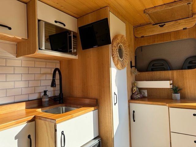 Peugeot Boxer 2015 totalmente camperizada