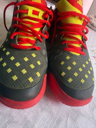 super oferta zapatillas Adidas usadas una vez