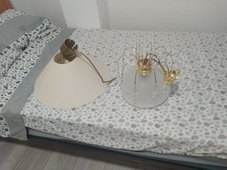 Lámpara colgante cristal dorada, regalo otra.