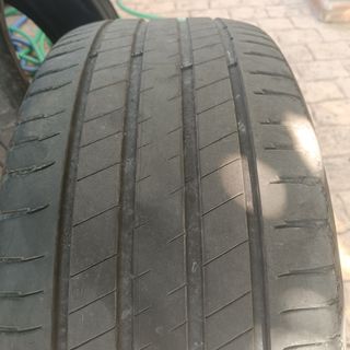 Neumático Michelin 255 45 20