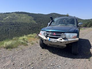 Mitsubishi Montero 2005