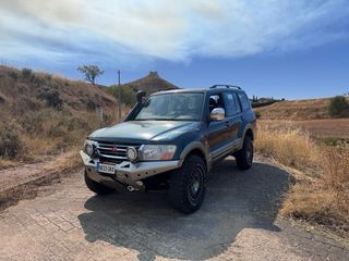 Mitsubishi Montero 2005