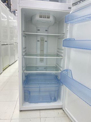 Nevera Beko - No Frost con garantia