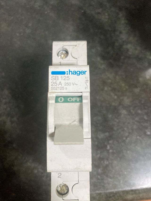 marerial electrico Hager SB125 + Contactor ES 263B