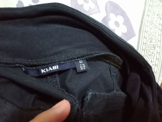 Pantaloni premaman alla pescatora