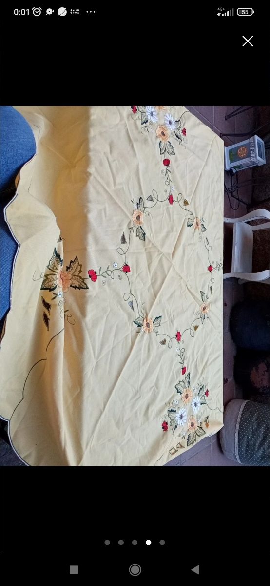 Tovaglie ricamate artigianali