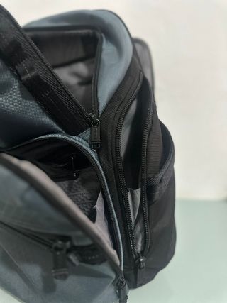 Mochila Tumi - Negra y azul flojo 