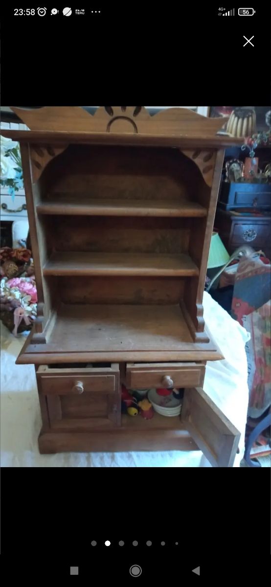 Credenza rustica in miniatura