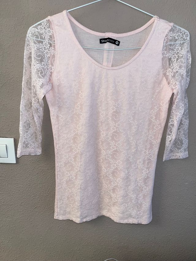 Blusa rosa encaje años 2000