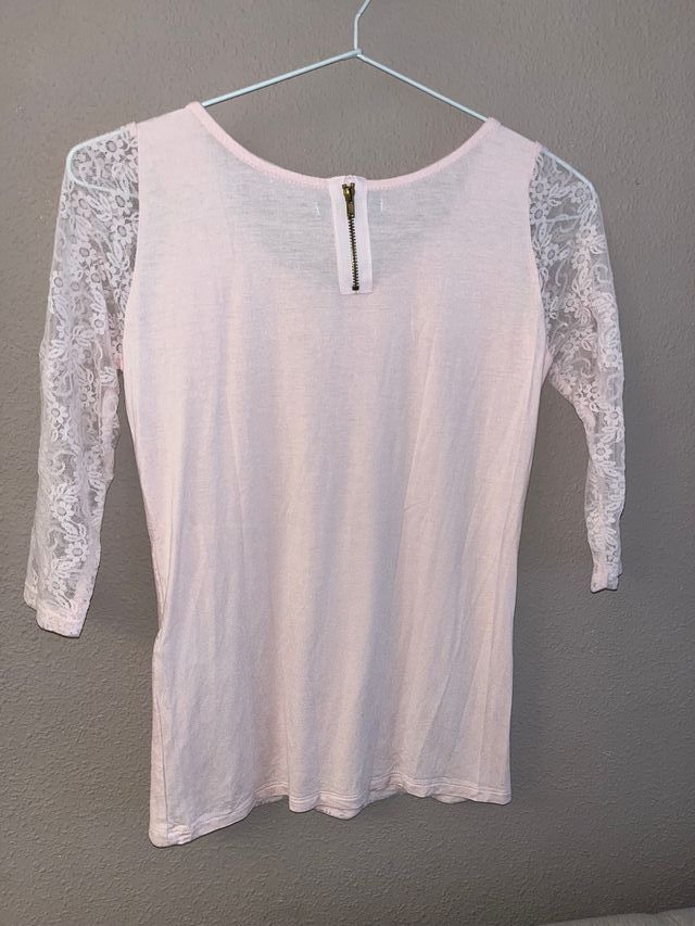 Blusa rosa encaje años 2000