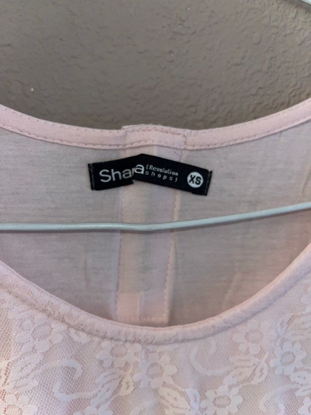 Blusa rosa encaje años 2000