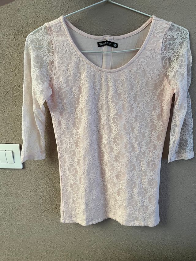 Blusa rosa encaje años 2000