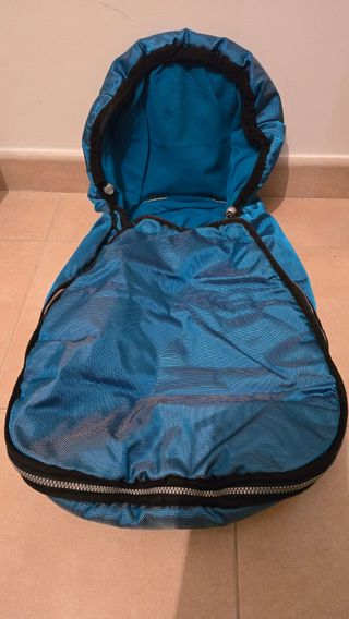 Saco Maxicosi azul impermeable