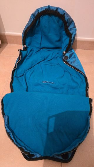 Saco Maxicosi azul impermeable