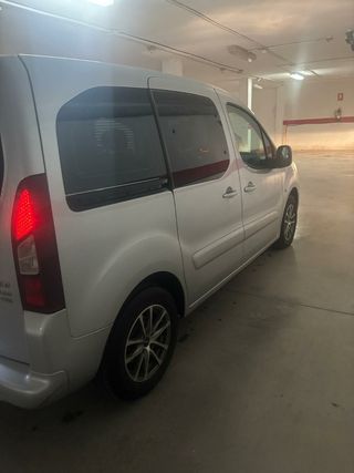 Peugeot Partner 2012