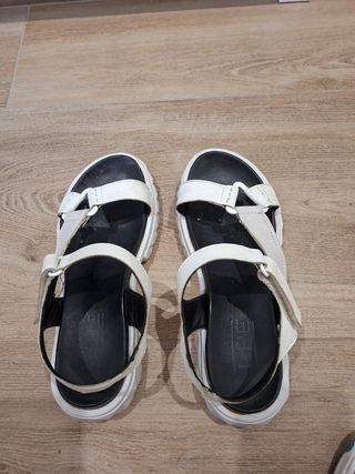 Sandalias blancas mujer