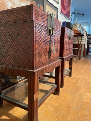 Mesitas orientales antiguas - 2 uds