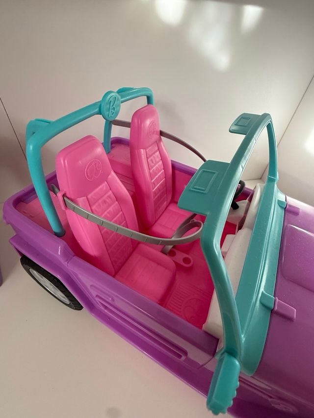 Jeep Barbie descapotable rosa