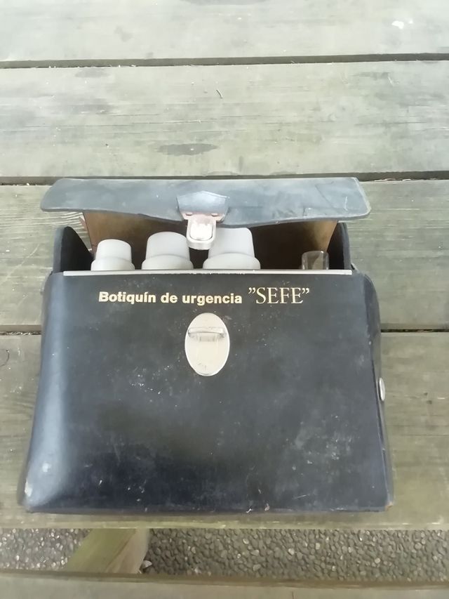 Botiquín SEFE antiguo
