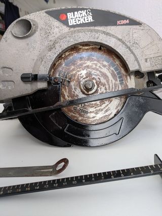 Sierra circular Black&Decker KS64 usada