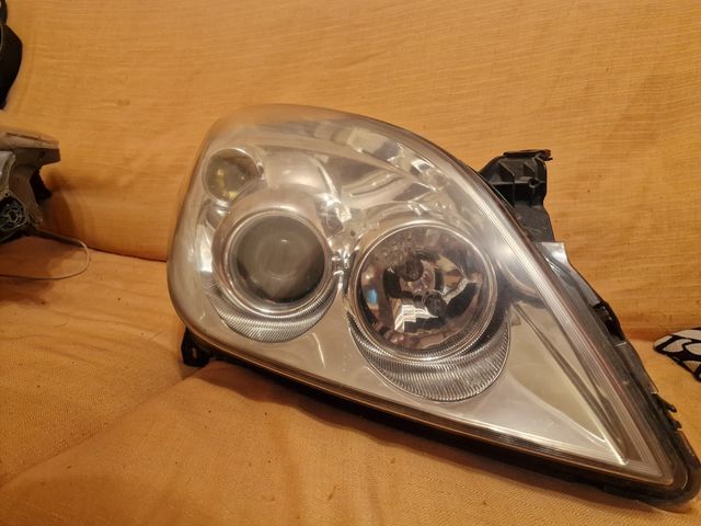 Pareja de Faros Opel Vectra 2007