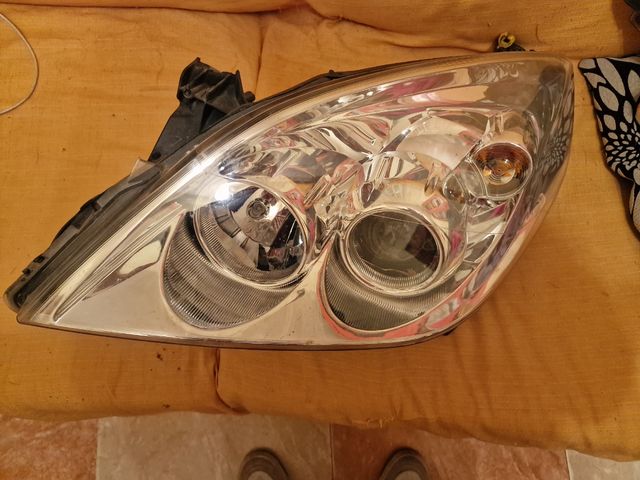 Pareja de Faros Opel Vectra 2007