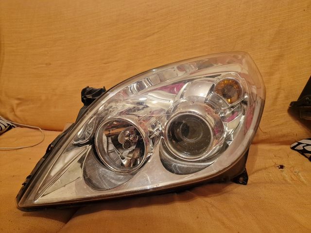 Pareja de Faros Opel Vectra 2007
