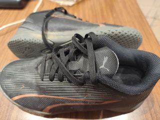 Zapatillas Puma niño fútbol sala número 31
