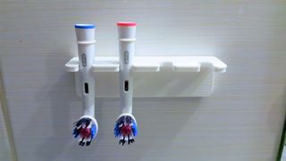 Soporte/colgador cepillos Oral-B. Impresión 3D.