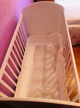 Cuna blanca Ikea con cajones incluye colchon 