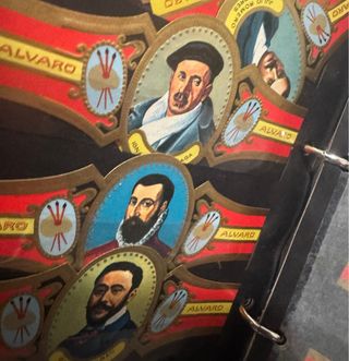 Álbum vitolas puros Álvaro especial pintores