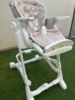 Trona bebé Cam regulable blanca