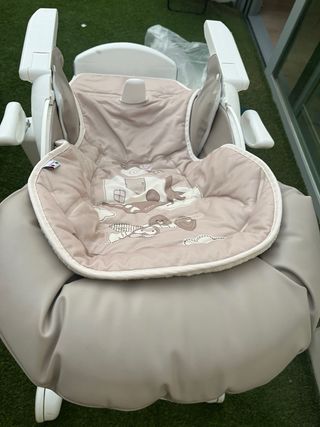 Trona bebé Cam regulable blanca