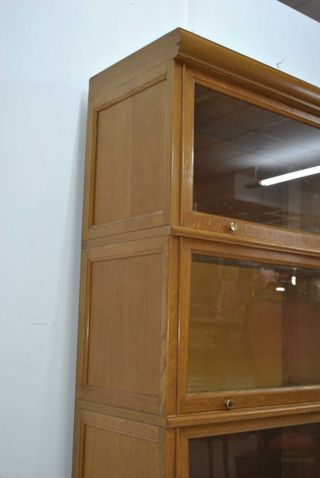 Antigua vitrina globe wernicke de roble