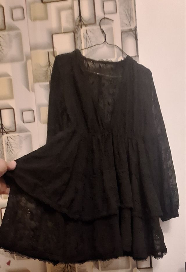 Vestido negro encaje