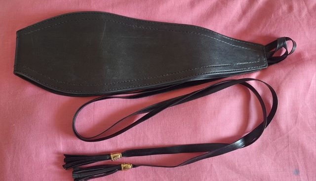 Vestido negro encaje