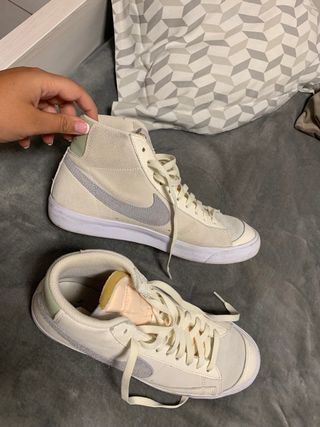 Nike Blazer Mid '77 - tonos pastel