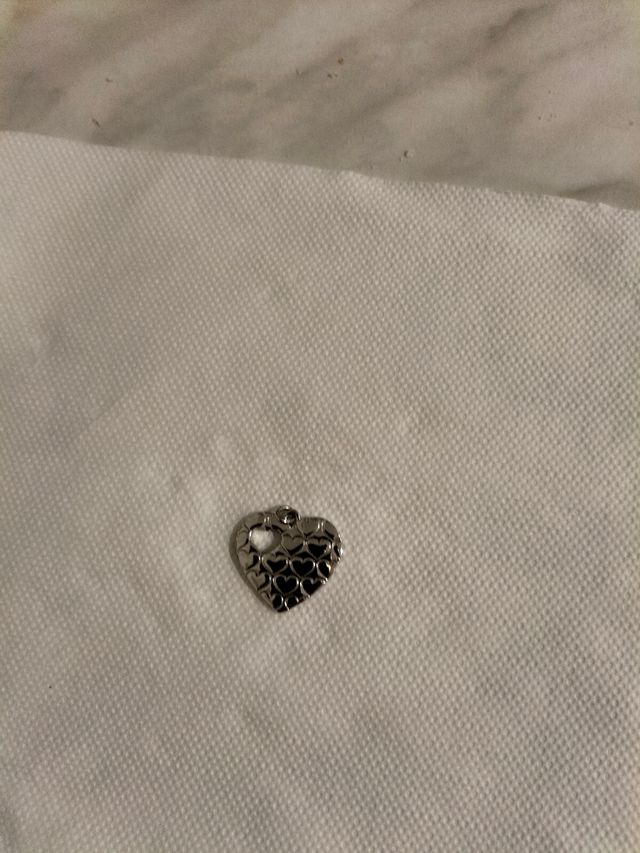 Ciondolo Guess cuore acciaio