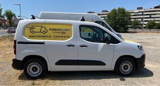 Alquiler de furgoneta pequeña sin conductor