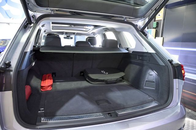 Volkswagen Touareg   eHybrid Eleg 3.0 V6 TSI 280kW Tip 4M 