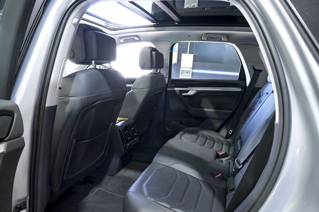 Volkswagen Touareg   eHybrid Eleg 3.0 V6 TSI 280kW Tip 4M 