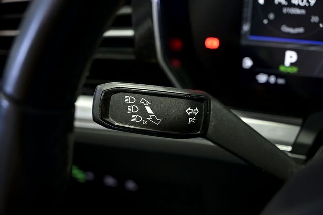 Volkswagen Touareg   eHybrid Eleg 3.0 V6 TSI 280kW Tip 4M 