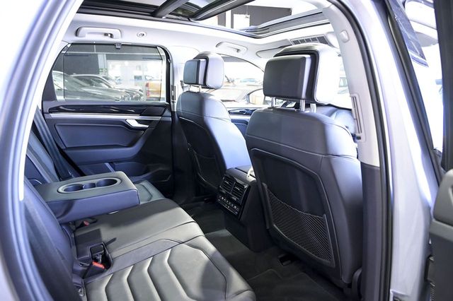 Volkswagen Touareg   eHybrid Eleg 3.0 V6 TSI 280kW Tip 4M 