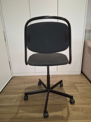 Silla oficina giratoria negra