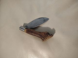 Navaja antigua de asta