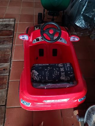 Coche eléctrico infantil