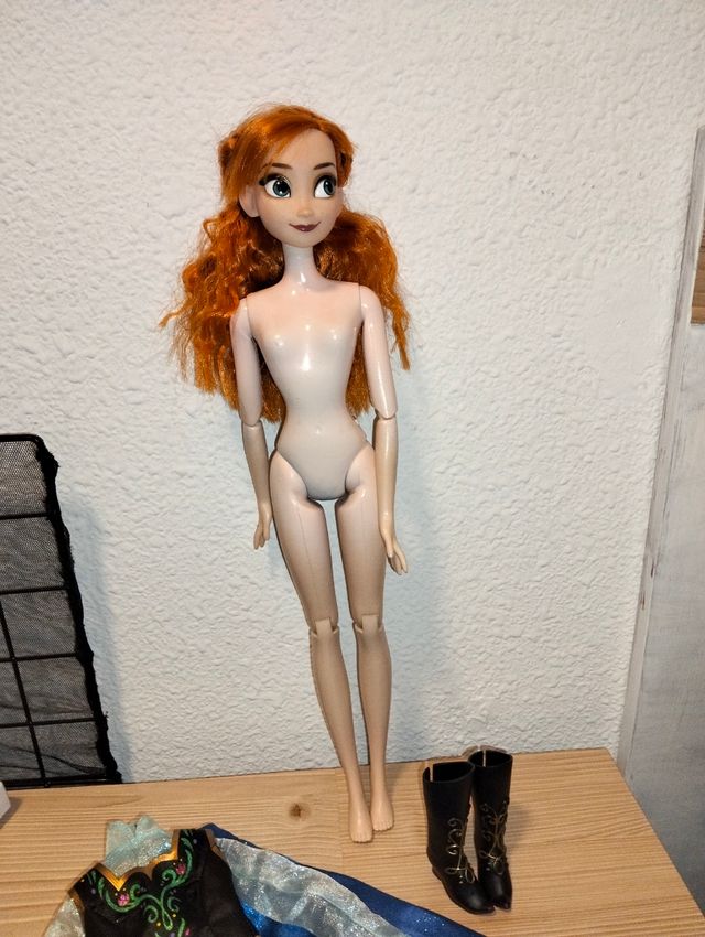 Bambola Anna Frozen che canta