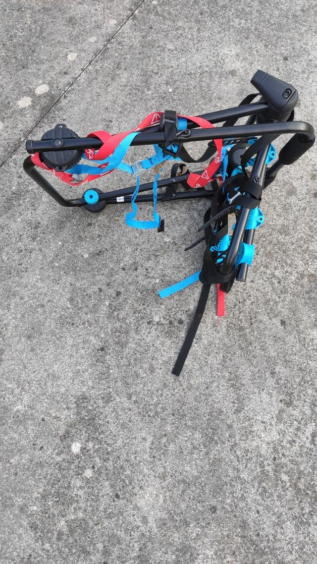 Portabicicletas portón trasero 3 bicicletas Btwin