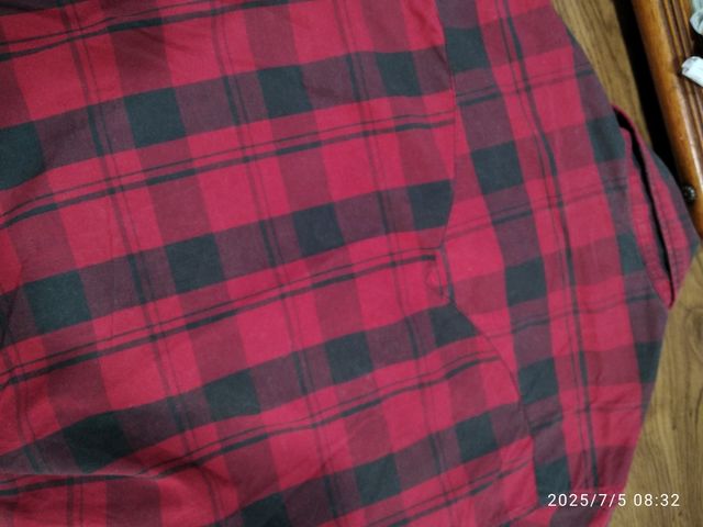 2 Camisas Hombre S - Levi's & Springfield